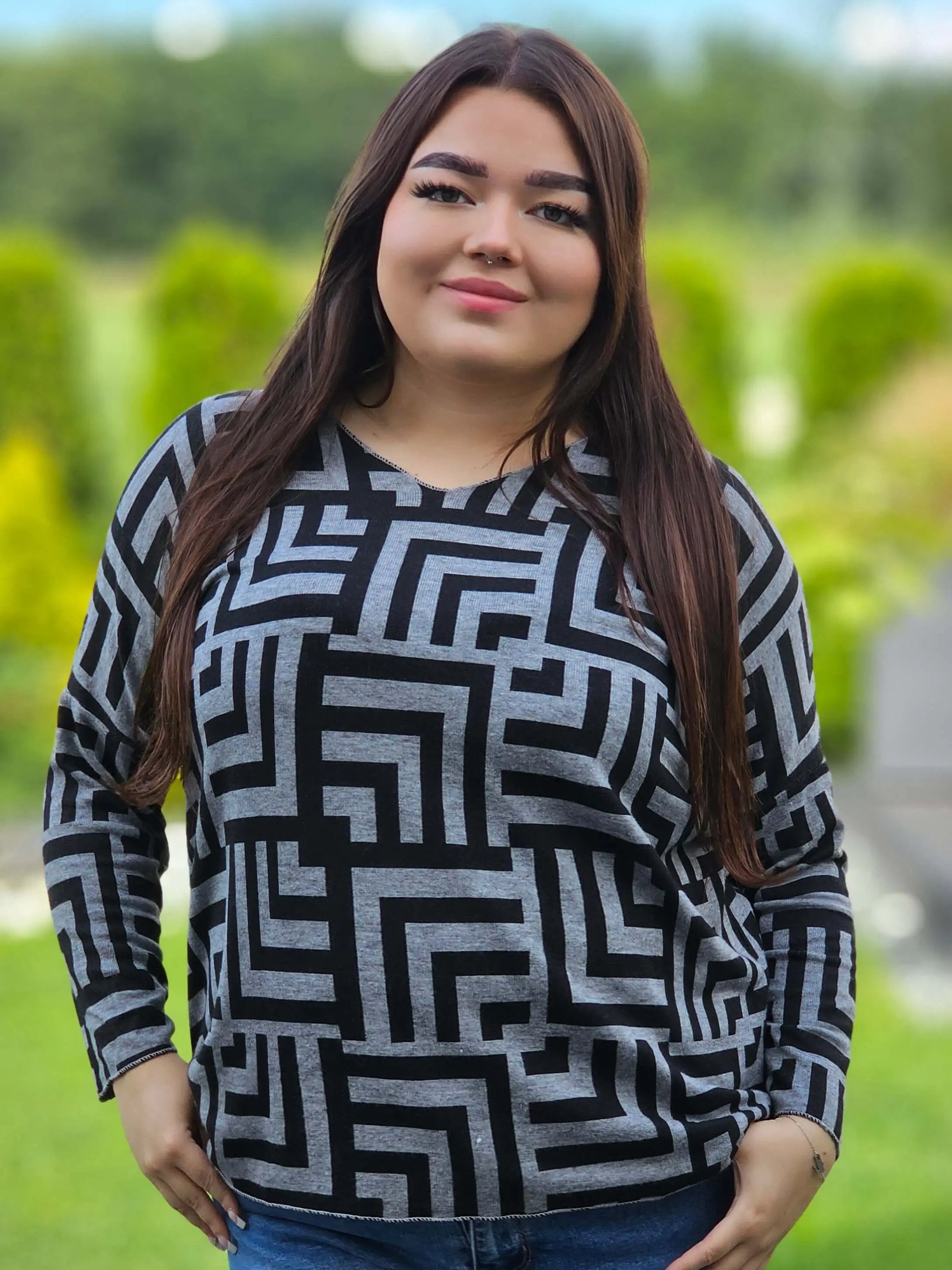 Geometryczna Elegancja na Luzie Stylowa XL