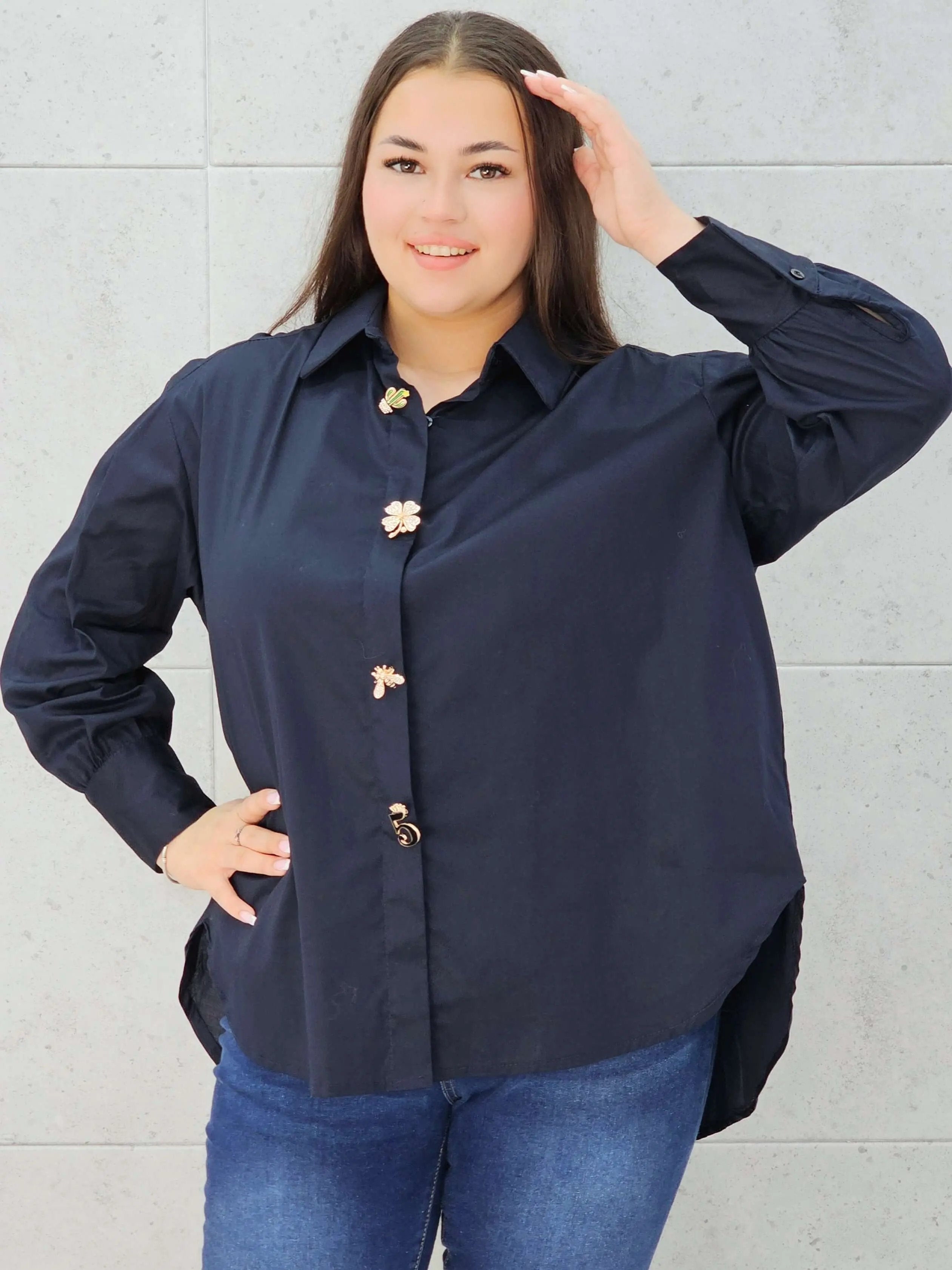 Granatowa koszula plus size z biżuteryjnym akcentem Stylowa XL