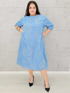 Jeansowa sukienka oversize z haftem moda dla kobiet plus size Stylowa XL