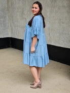 Jeansowa sukienka z falbanami Stylowa XL