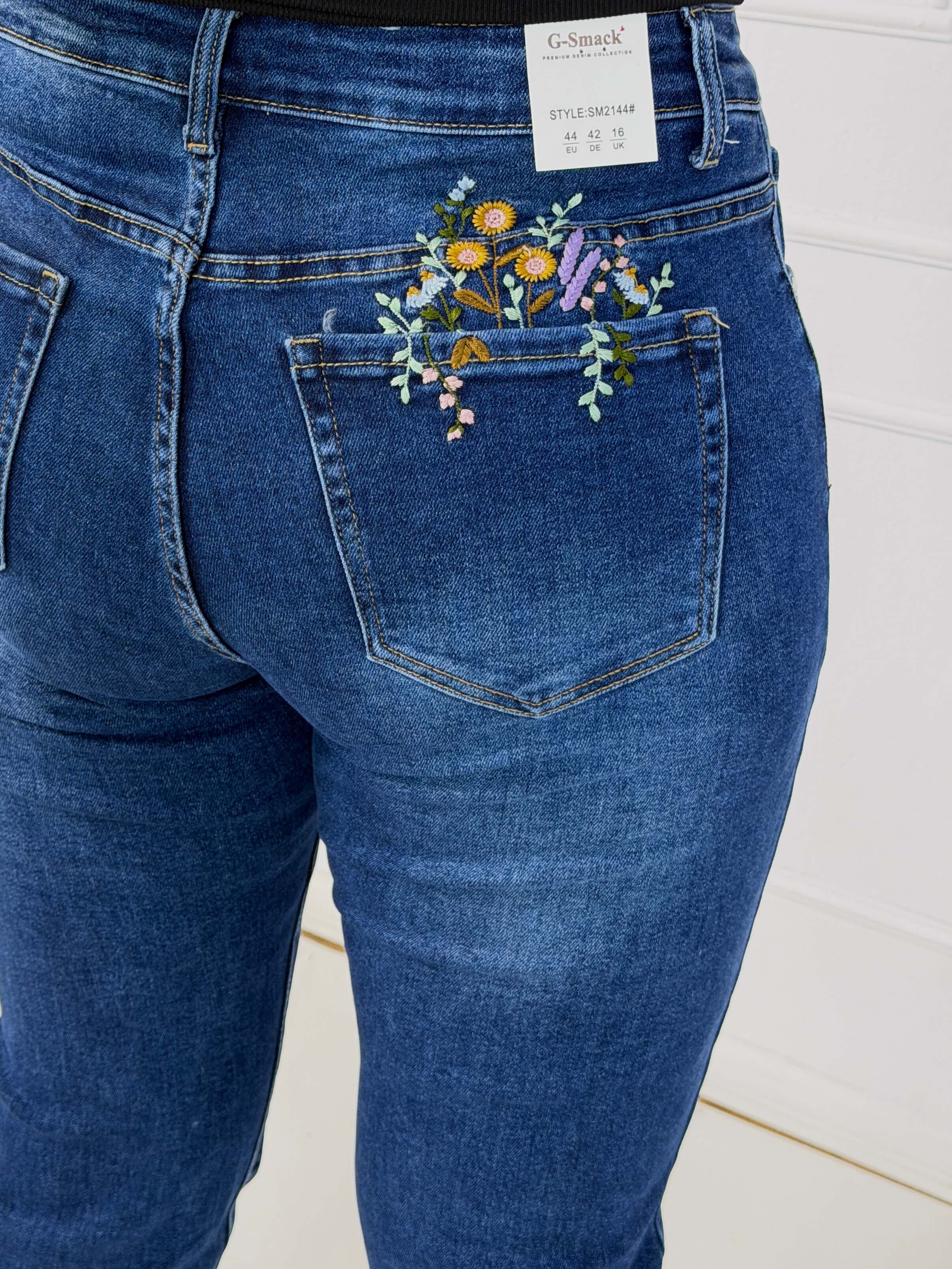 Jeansy plus size G-Smack mom fit XXL – granatowy denim z haftowanym kwiatem Stylowa XL