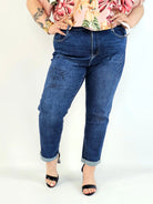 Jeansy plus size G'Smack  mom fit XXL z nadrukiem – granatowy denim Stylowa XL