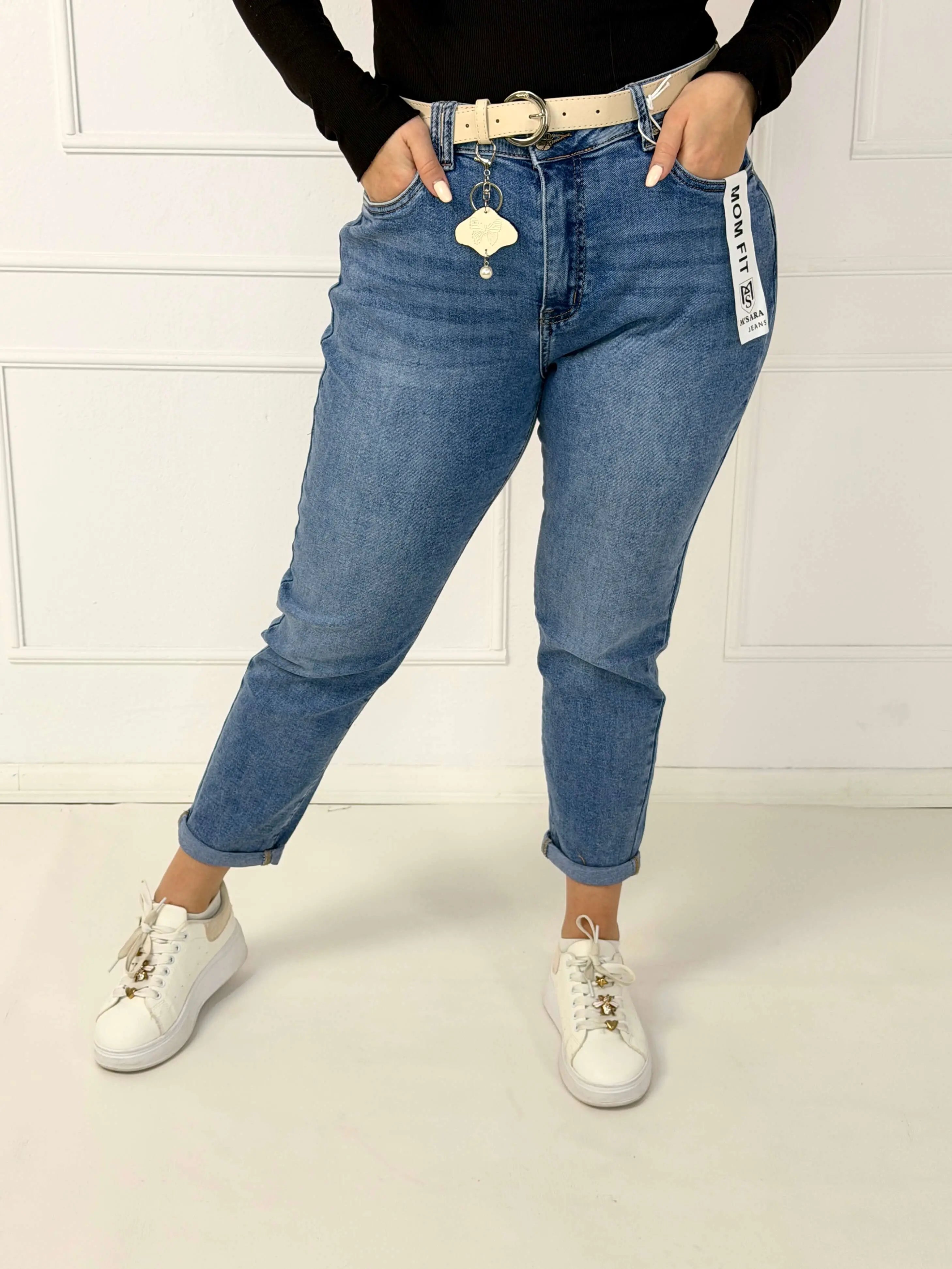 Jeansy plus size M'sara  mom fit z jasnego denimu – wygodne spodnie damskie XXL Stylowa XL