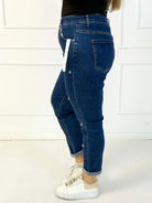 Jeansy plus size granatowe z ozdobnymi aplikacjami – spodnie damskie XXL Stylowa XL