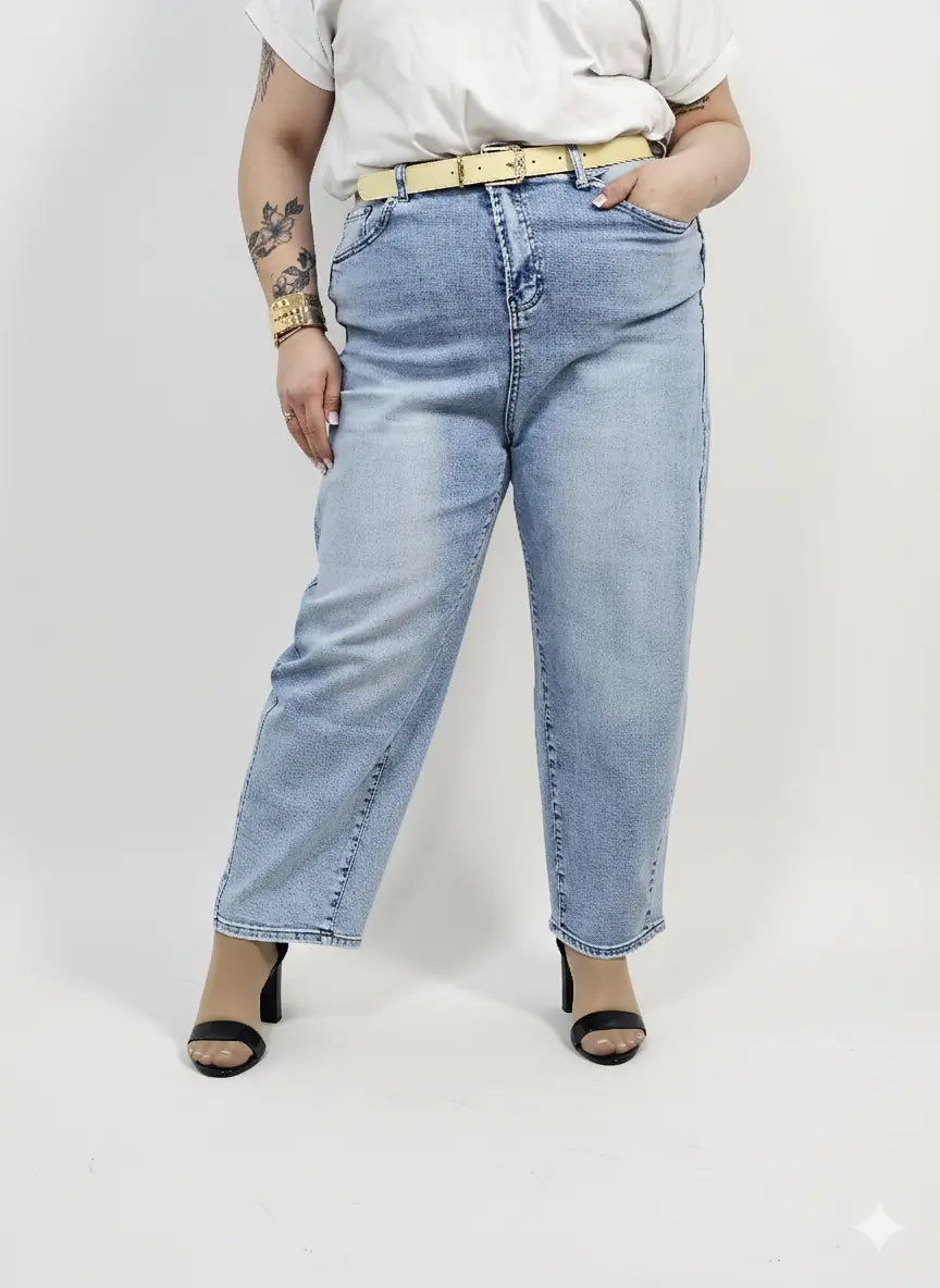 Jeansy plus size jasnoniebieskie z wysokim stanem – wygodne spodnie XXL Stylowa XL