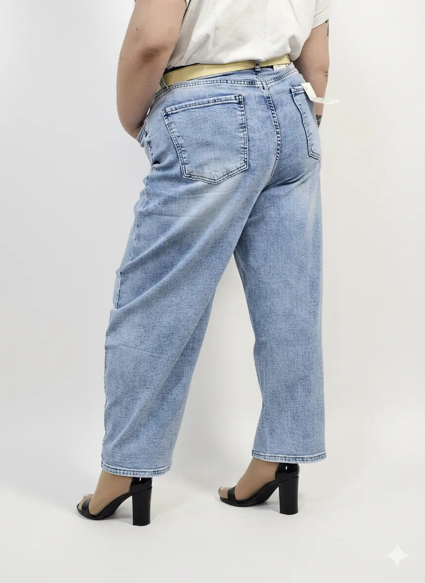 Jeansy plus size jasnoniebieskie z wysokim stanem – wygodne spodnie XXL Stylowa XL