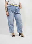 Jeansy plus size jasnoniebieskie z wysokim stanem – wygodne spodnie XXL Stylowa XL