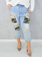 Jeansy plus size z naszywkami moro i cekinami – modne i wygodne Stylowa XL Stylowa XL