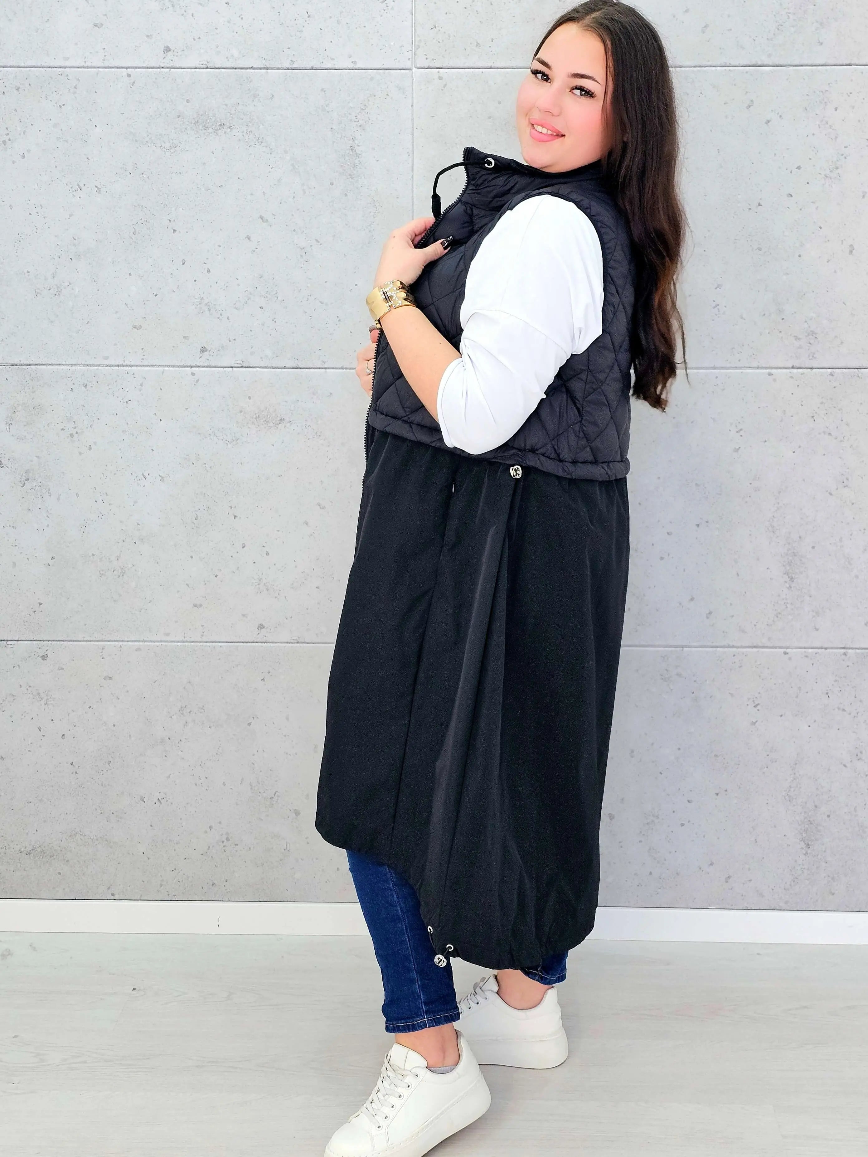 Kamizelka plus size długa z pikowaną górą – kolor i styl na chłodniejsze dni Stylowa XL