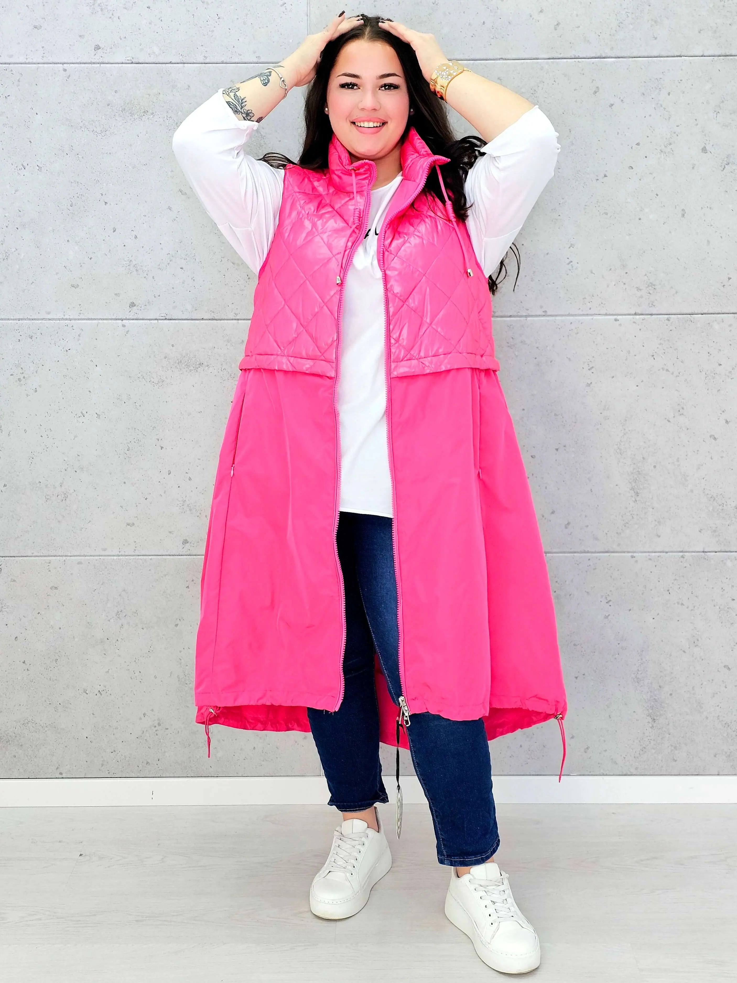 Kamizelka plus size długa z pikowaną górą – kolor i styl na chłodniejsze dni Stylowa XL