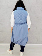 Kamizelka plus size długa z pikowaną górą – kolor i styl na chłodniejsze dni Stylowa XL