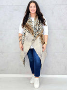 Kamizelka plus size z futerkiem w zwierzęcy wzór – modny akcent i ciepło w jednym Stylowa XL