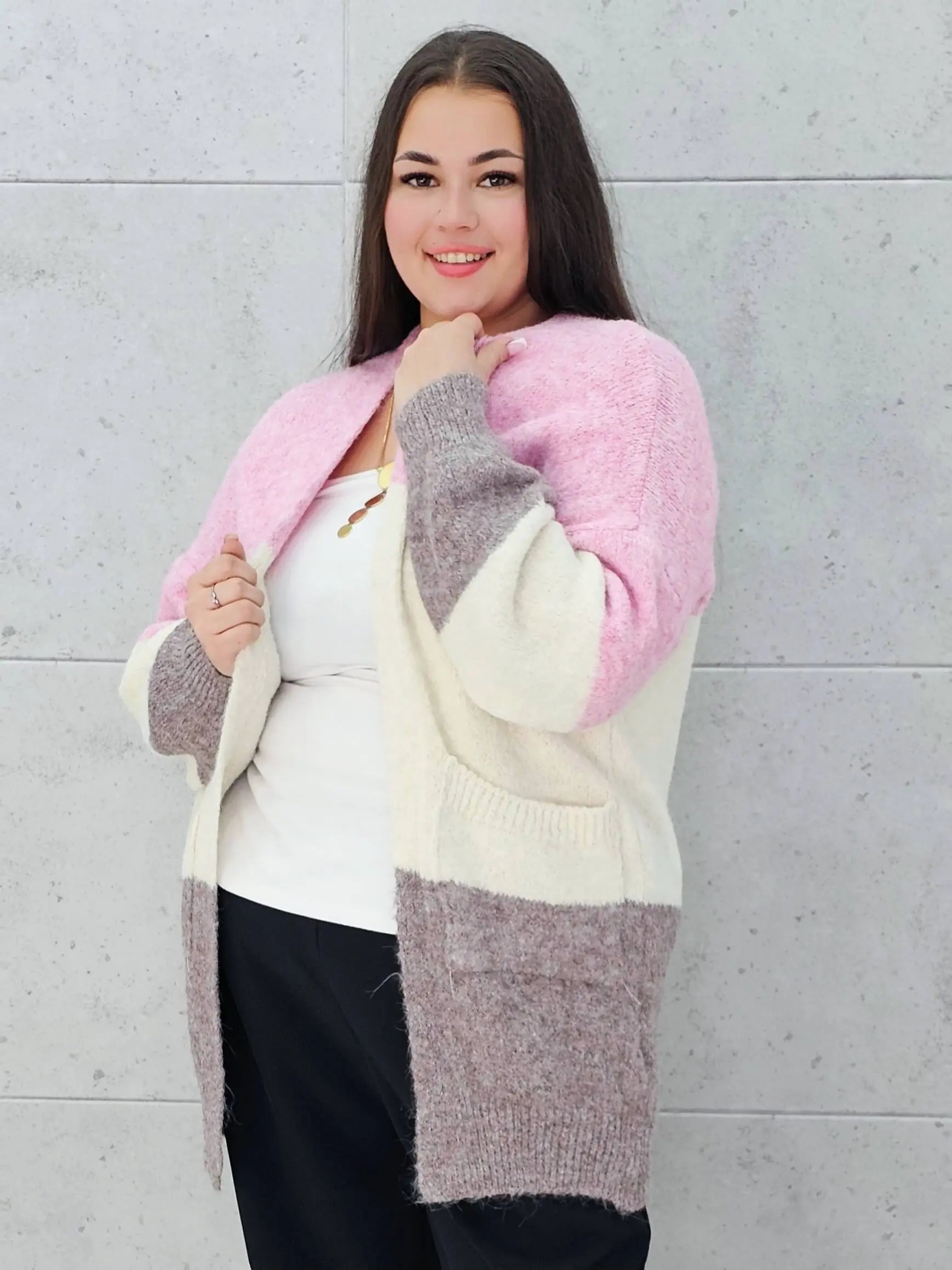 Kardigan plus size – modny, wygodny i stylowy element garderoby Stylowa XL