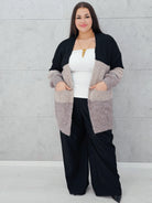 Kardigan plus size – modny, wygodny i stylowy element garderoby Stylowa XL