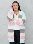 Kardigan plus size – stylowy, wygodny i kobiecy wybór na każdą okazję Stylowa XL