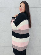 Kardigan plus size – stylowy, wygodny i kobiecy wybór na każdą okazję Stylowa XL