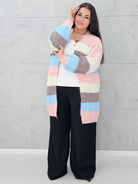 Kardigan plus size – stylowy, wygodny i kobiecy wybór na każdą okazję Stylowa XL