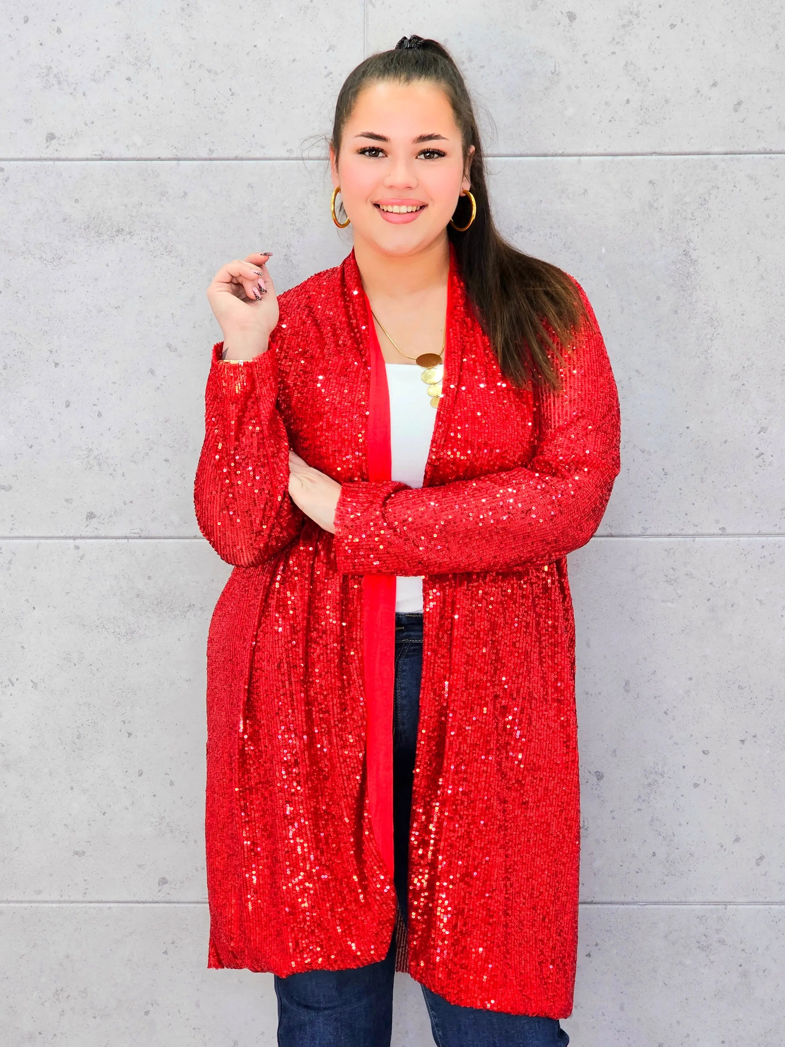 Kardigan plus size czerwony cekinowy – elegancki kardigan XXL z cekinami Stylowa XL