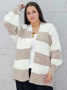 Kardigan w pasy plus size – modny, wygodny i stylowy wybór dla kobiet Stylowa XL