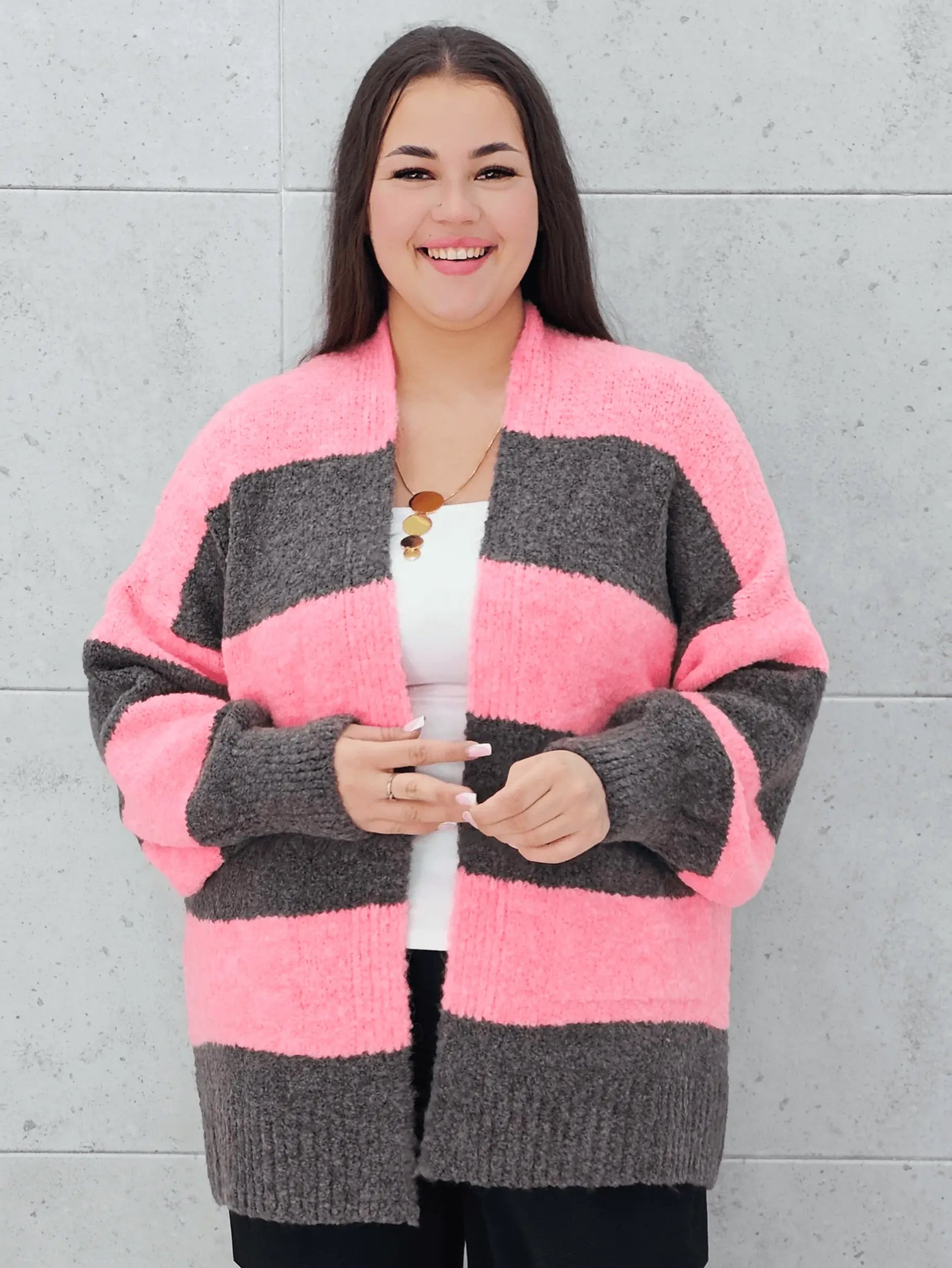 Kardigan w pasy plus size – modny, wygodny i stylowy wybór dla kobiet Stylowa XL