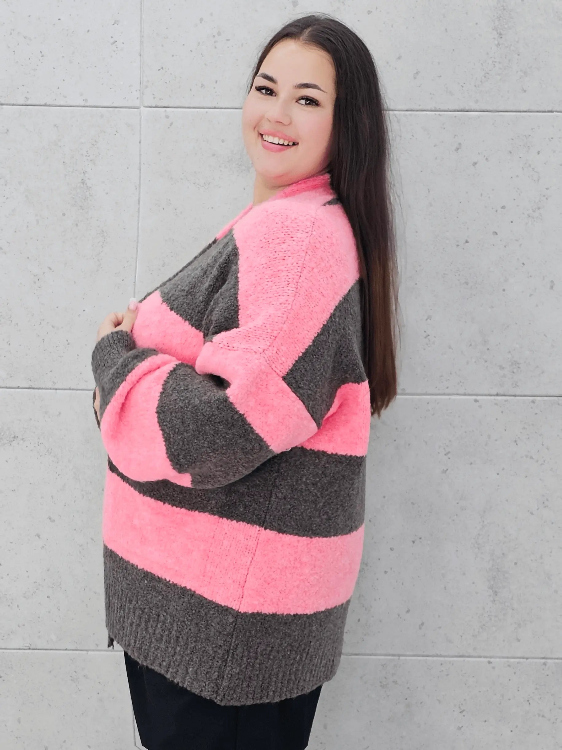 Kardigan w pasy plus size – modny, wygodny i stylowy wybór dla kobiet Stylowa XL