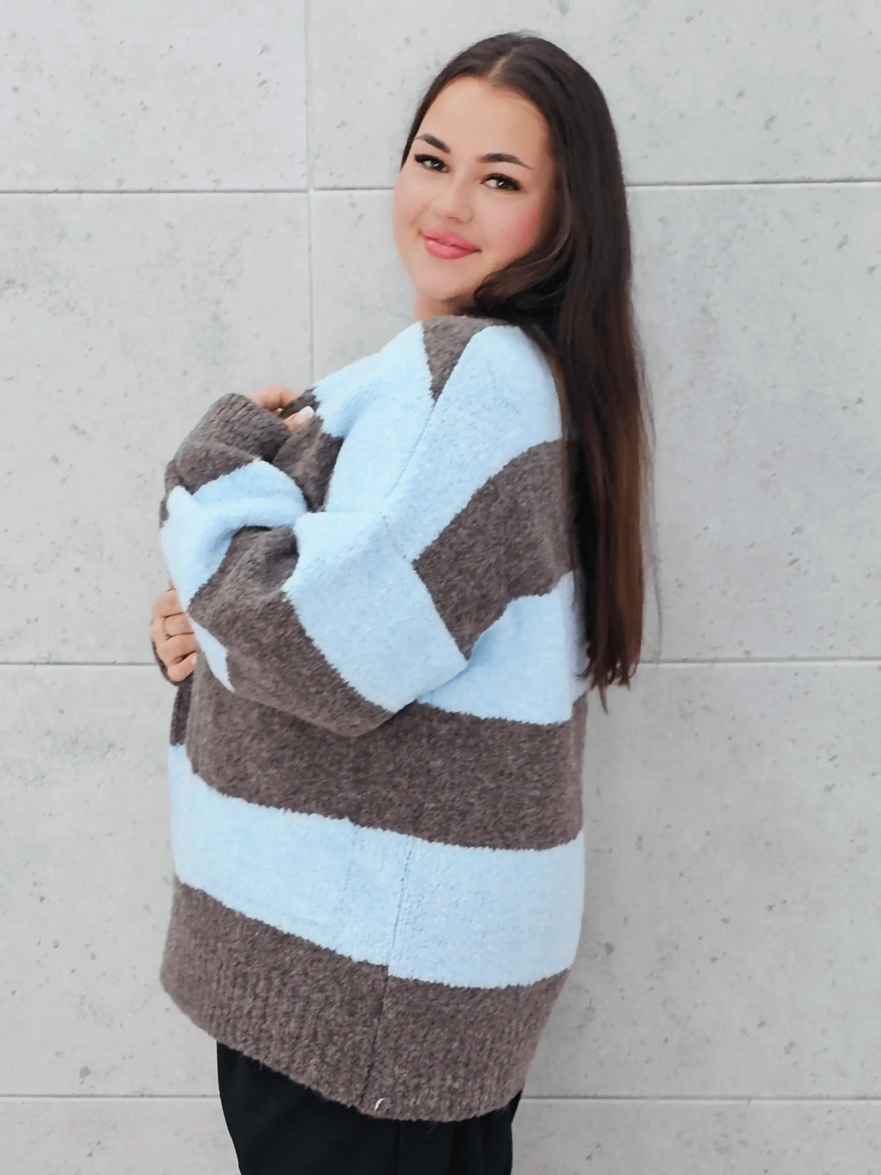 Kardigan w pasy plus size – modny, wygodny i stylowy wybór dla kobiet Stylowa XL