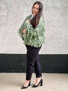 Kardigan z frędzlami – odważny akcent w Twojej garderobie Stylowa XL