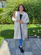 Kardigan z wstawką wzoru ,paseczek do przewiązania - jasny beż Stylowa XL