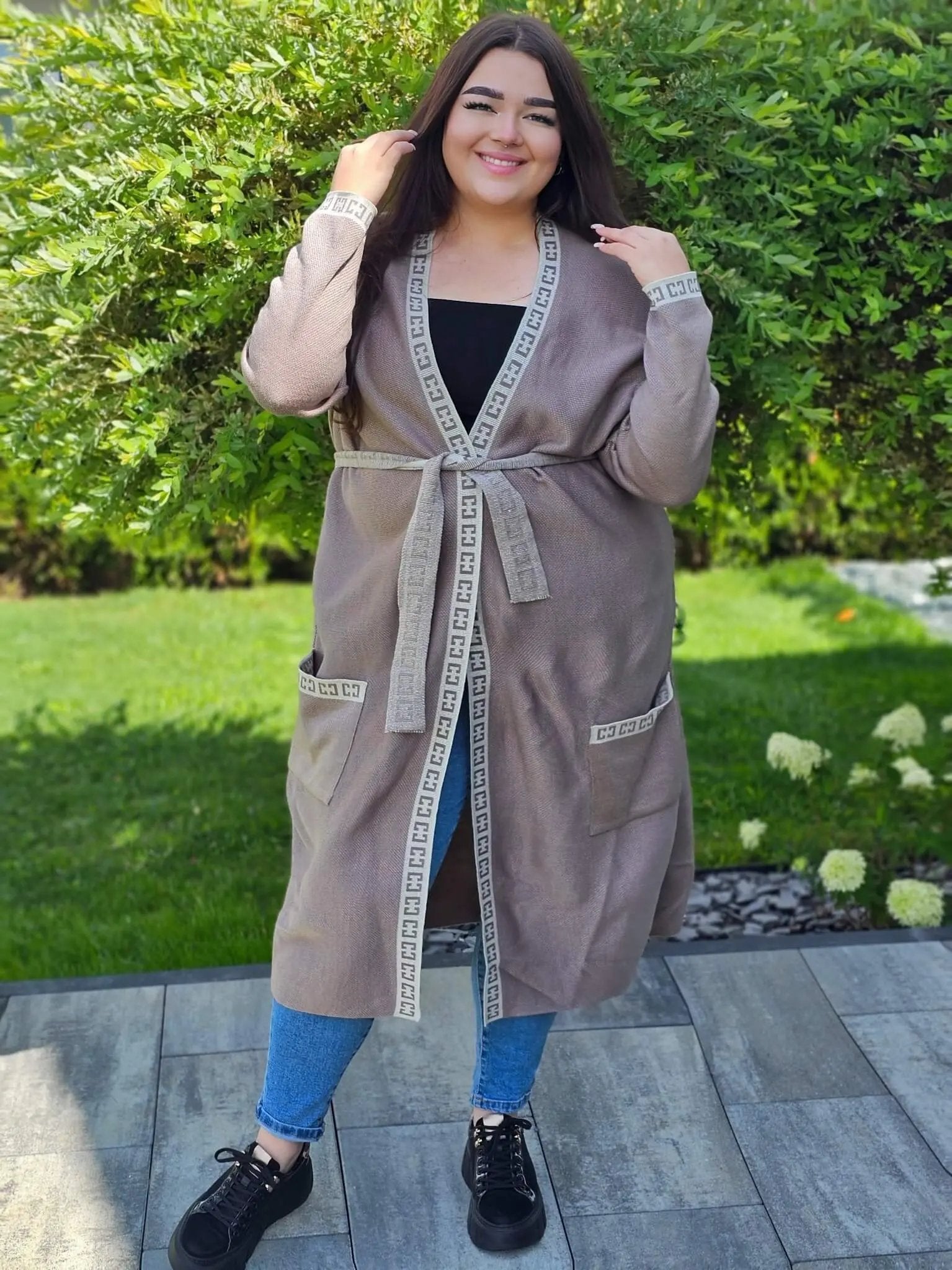 Kardigan z wstawką wzoru ,paseczek do przewiązania - jasny beż Stylowa XL