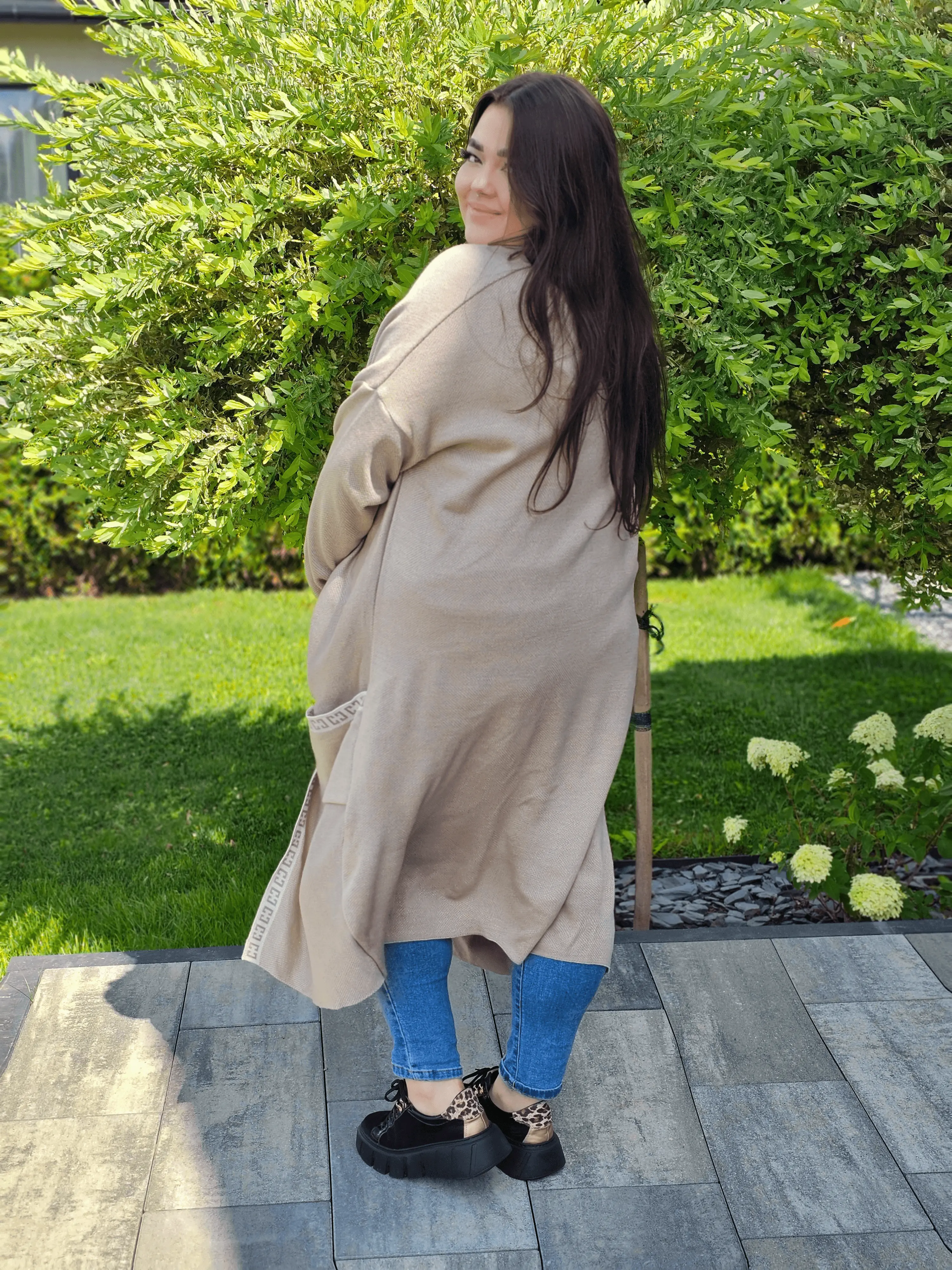 Kardigan z wstawką wzoru ,paseczek do przewiązania - jasny beż Stylowa XL