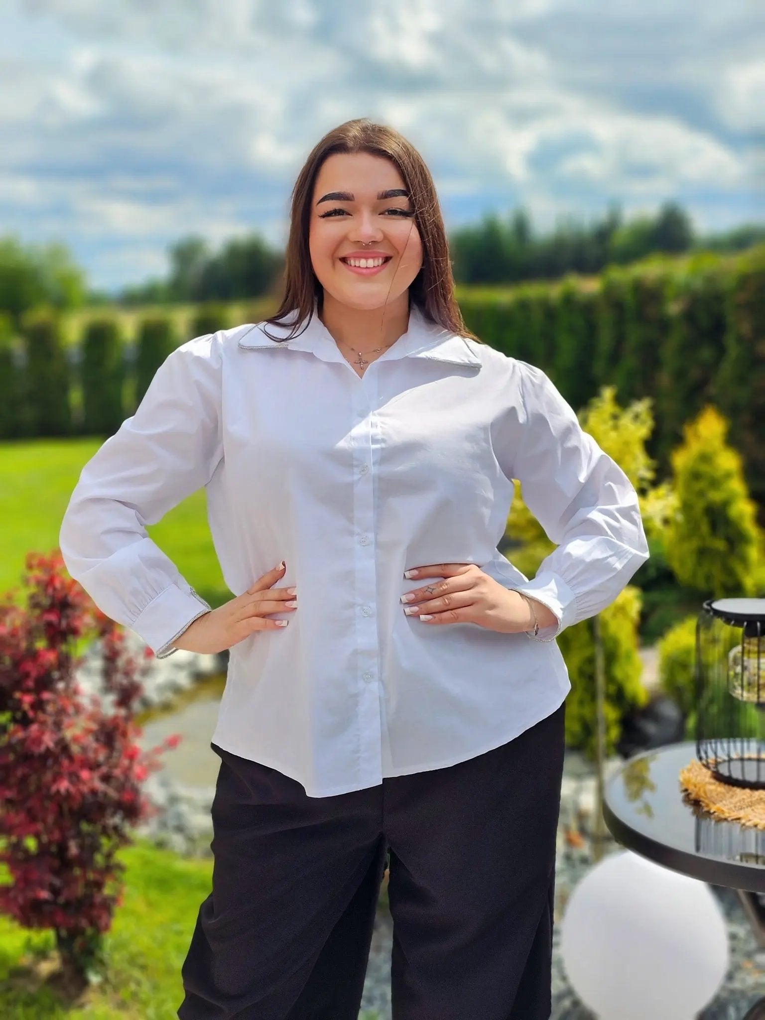 Klasyczna koszula z ozdobnym kołnierzykiem - dwa kolory Stylowa XL