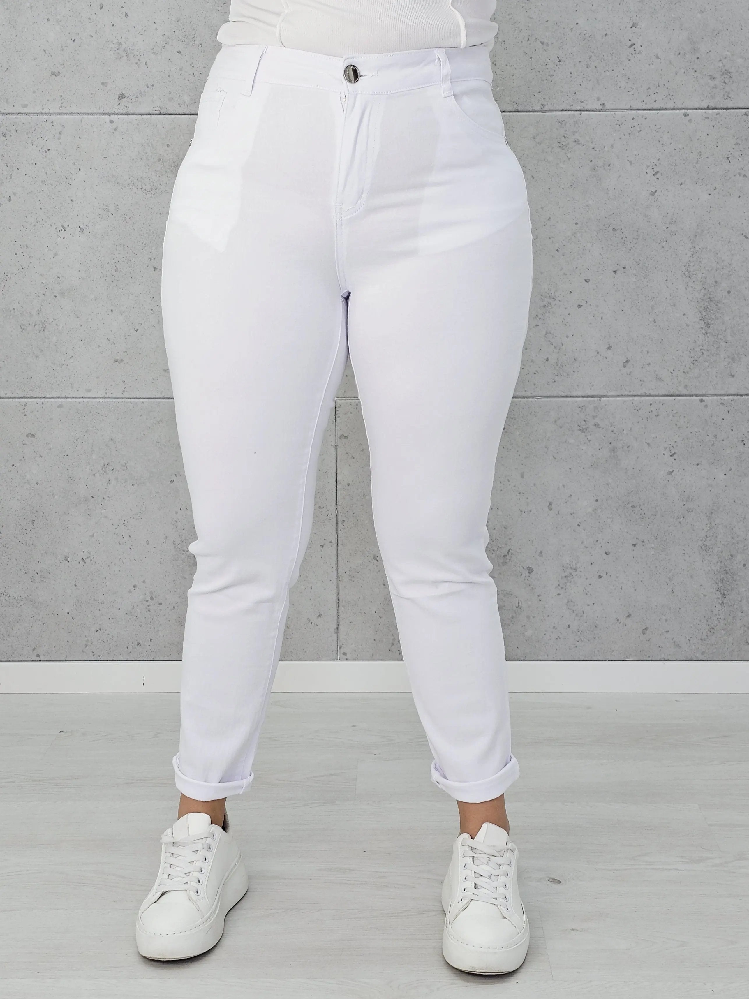 Klasyczne jeansy z wysokim stanem Stylowa XL