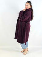 Klasyczny trencz – elegancki płaszcz dla każdej kobiety | Stylowa XL Stylowa XL