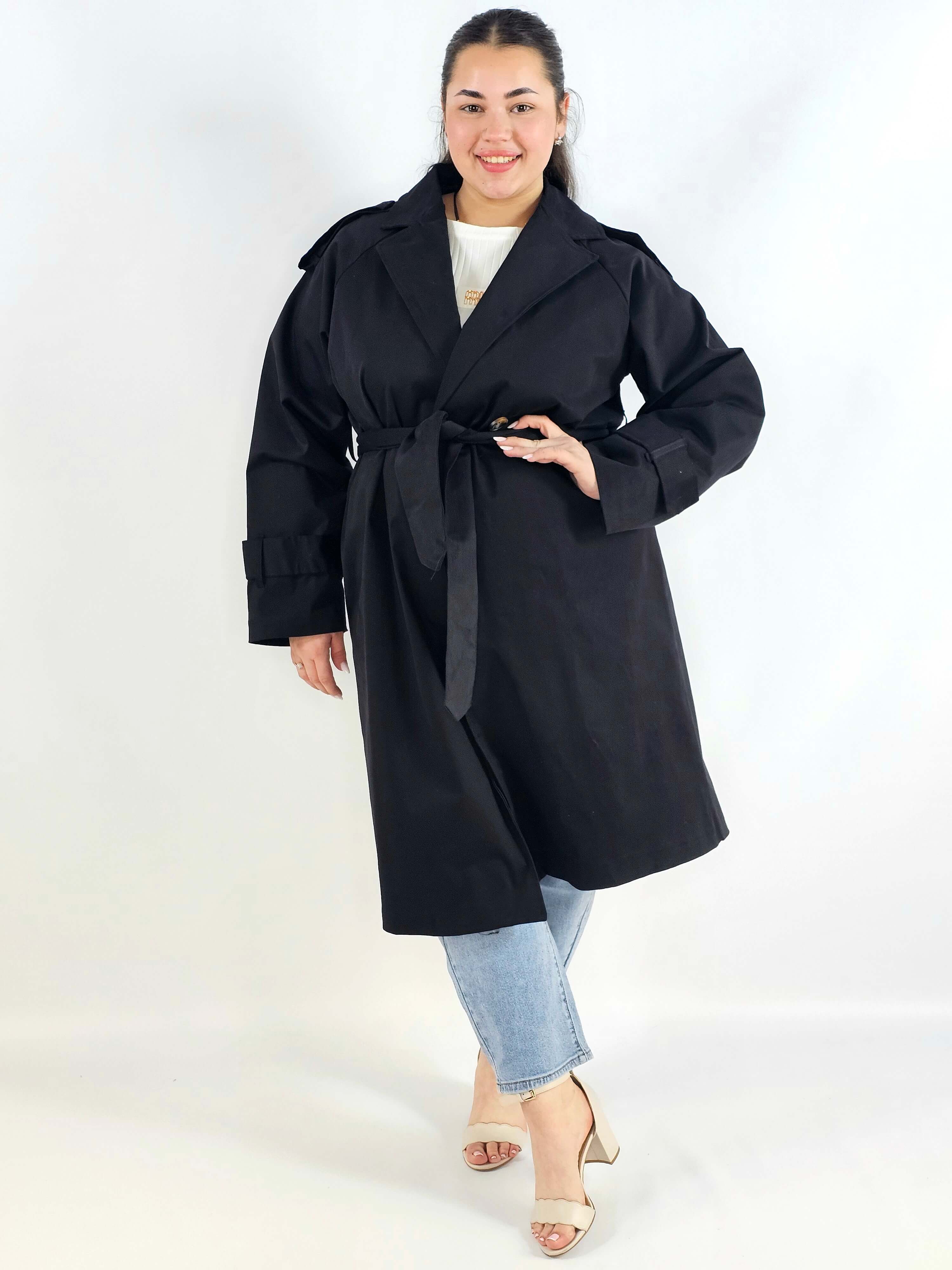 Klasyczny trencz – elegancki płaszcz dla każdej kobiety | Stylowa XL Stylowa XL