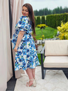 Kobieca sukienka w kwiaty róży z kopertowym dekoltem- trzy kolory Stylowa XL