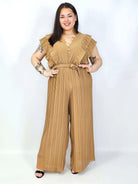 Kombinezon plus size VIP z plisowanymi nogawkami i efektownym dekoltem Stylowa XL