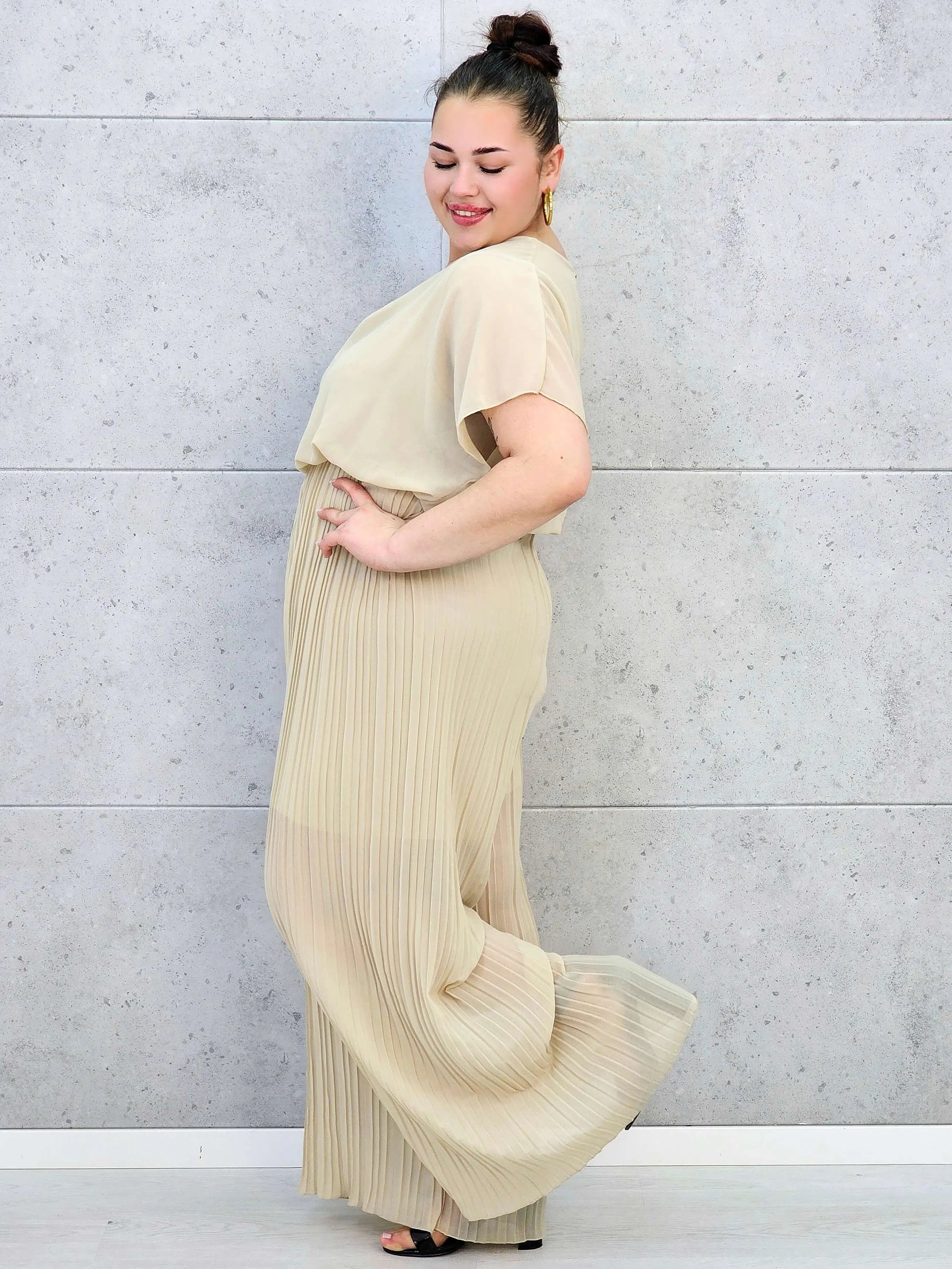 Kombinezon plus size – stylowa i wygodna propozycja dla sylwetki XXL Stylowa XL