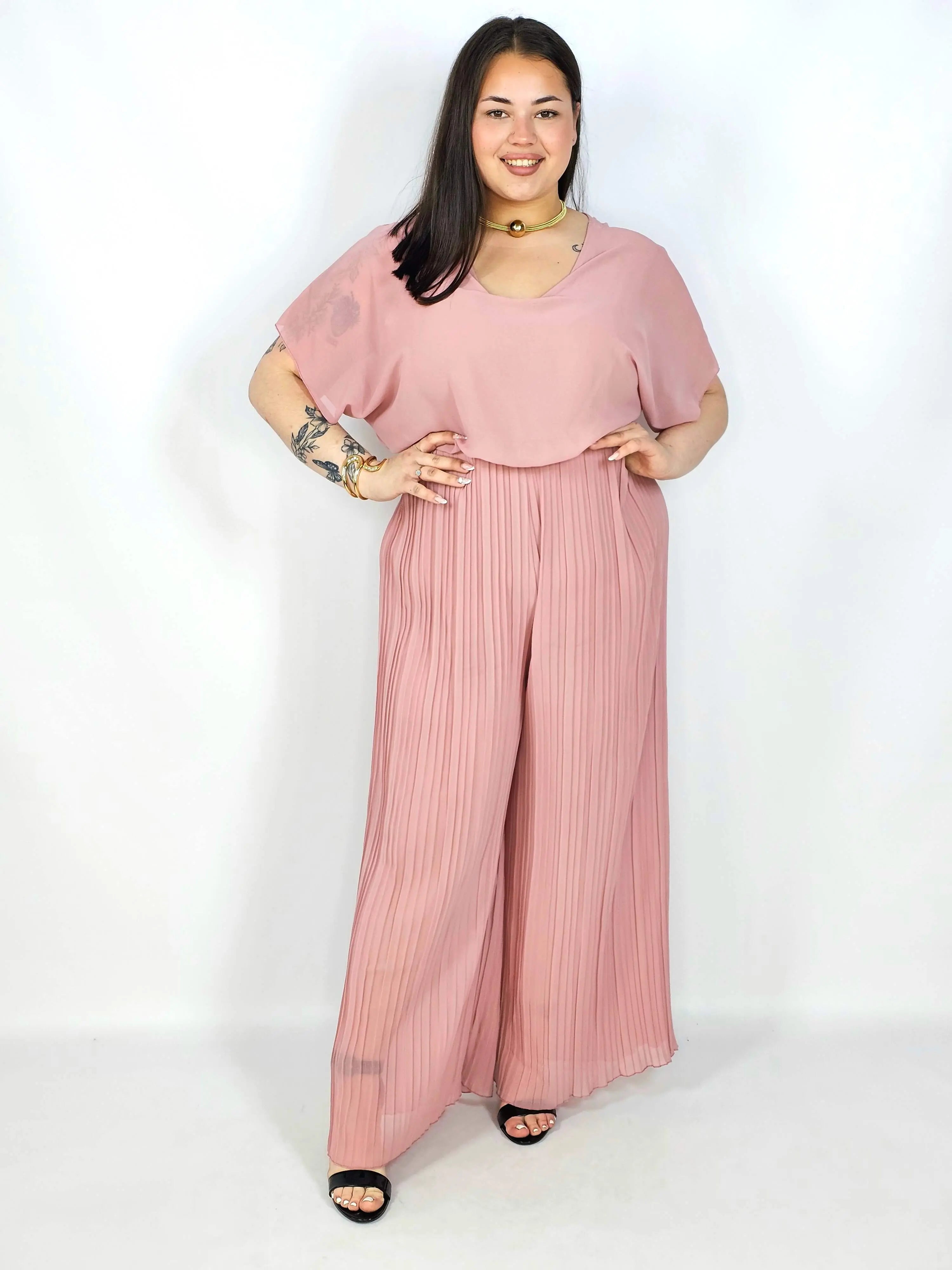 Kombinezon plus size – stylowa i wygodna propozycja dla sylwetki XXL Stylowa XL