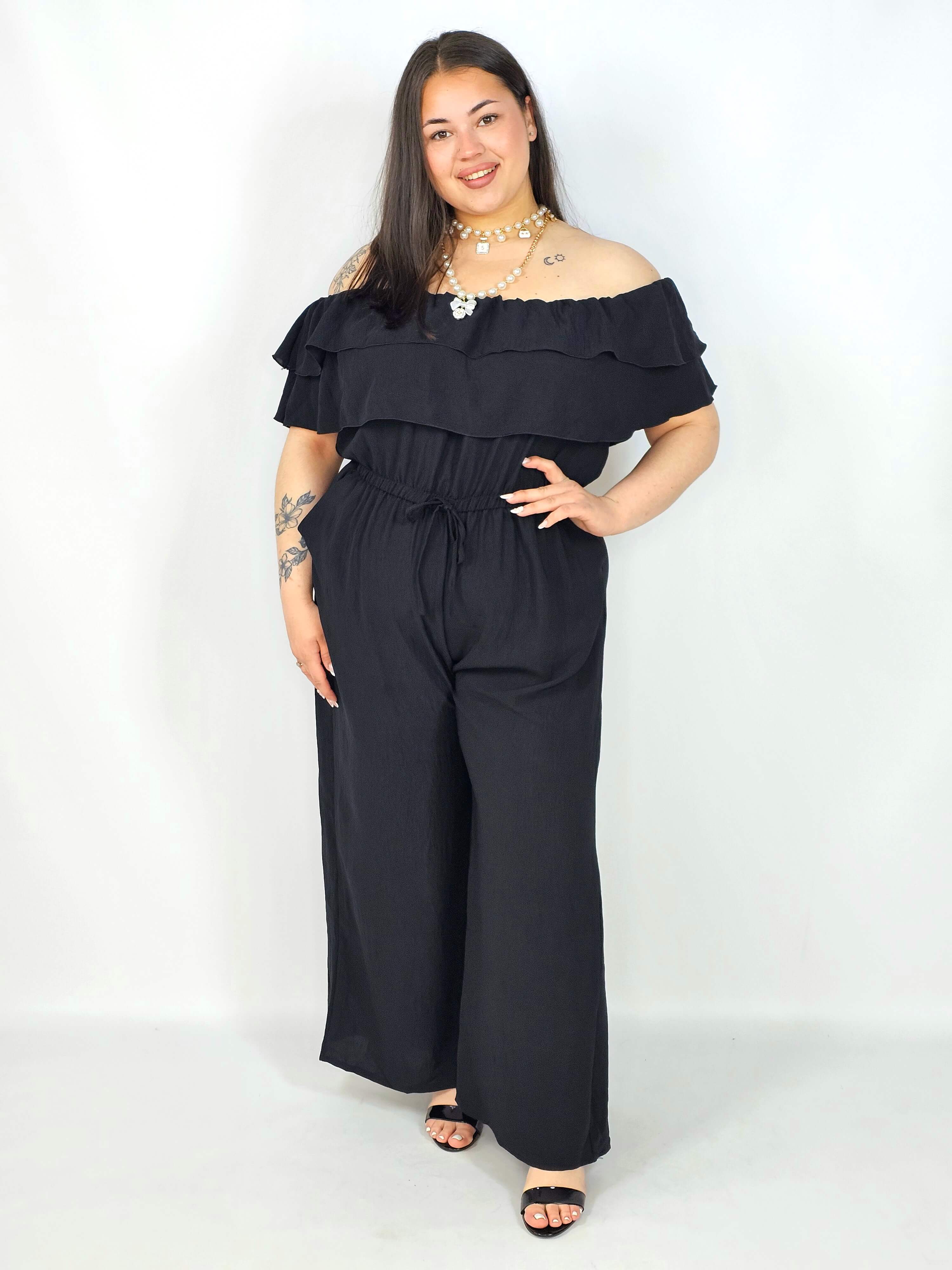 Kombinezon plus size –elegancki kombinezon z odkrytymi ramionami i szerokimi nogawkami Stylowa XL