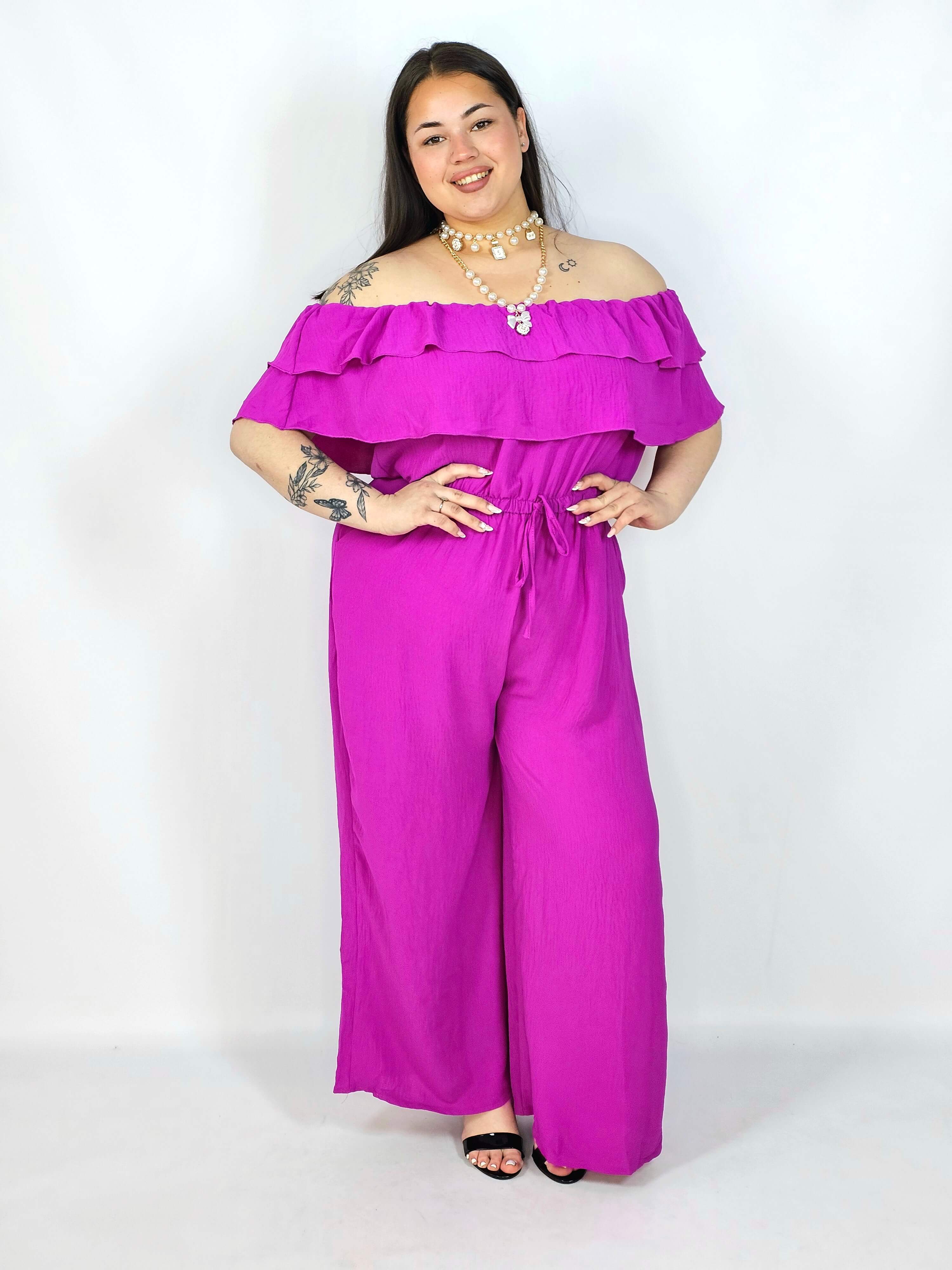 Kombinezon plus size –elegancki kombinezon z odkrytymi ramionami i szerokimi nogawkami Stylowa XL