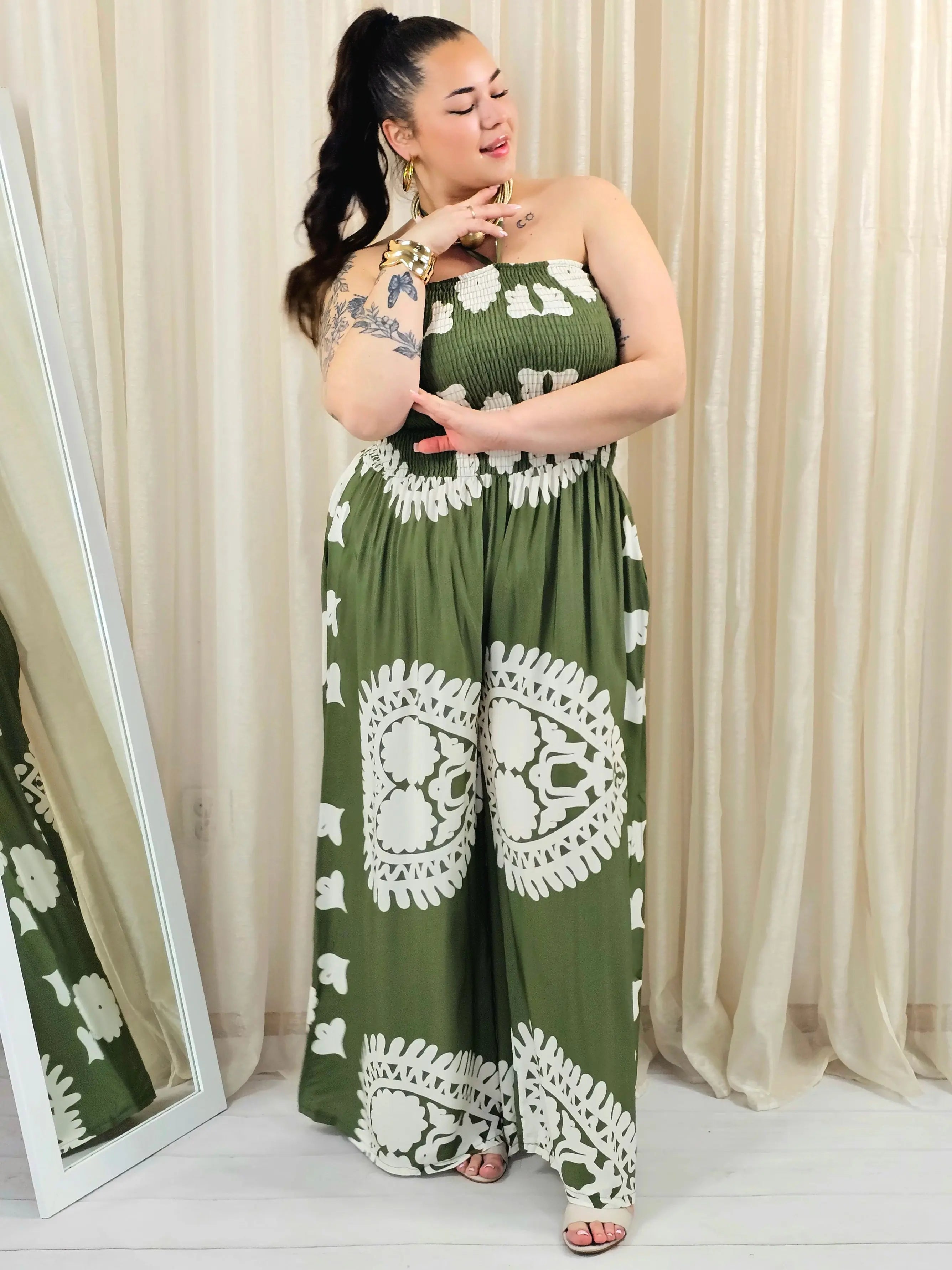 Kombinezon plus size bez ramiączek z efektownym wzorem Stylowa XL