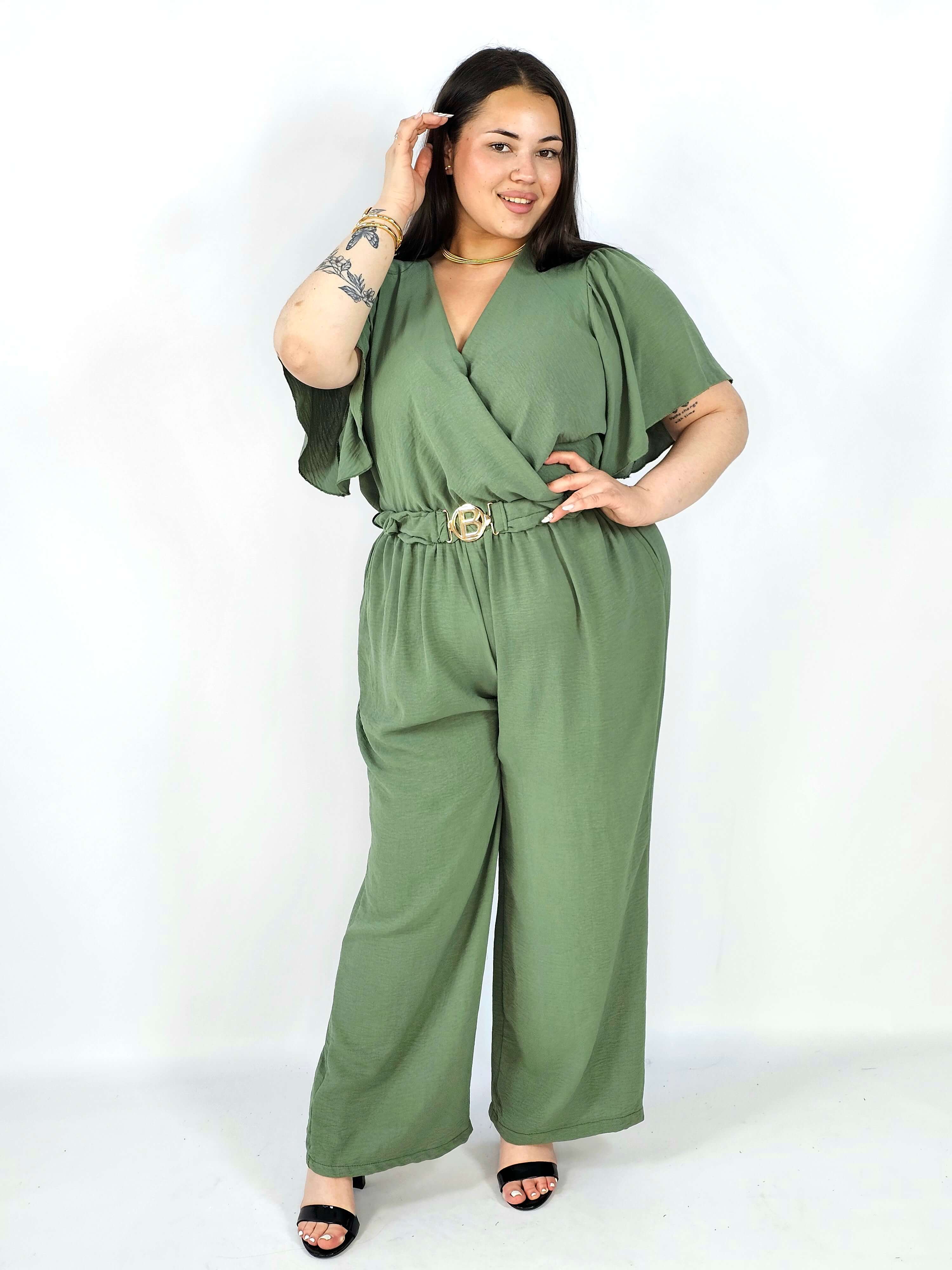 Kombinezon plus size z kopertowym dekoltem i paskiem – wygoda i styl XXL Stylowa XL