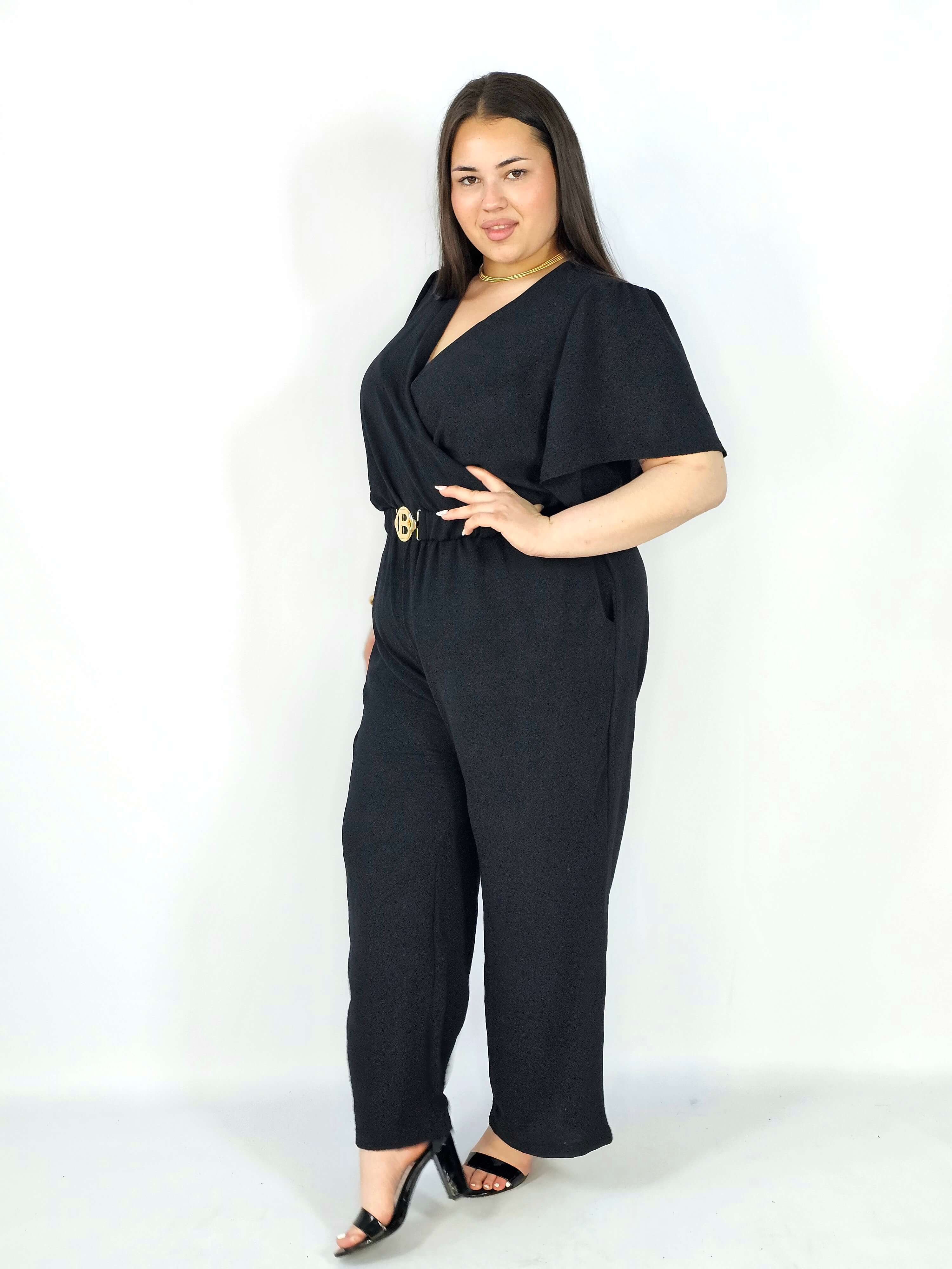 Kombinezon plus size z kopertowym dekoltem i paskiem – wygoda i styl XXL Stylowa XL