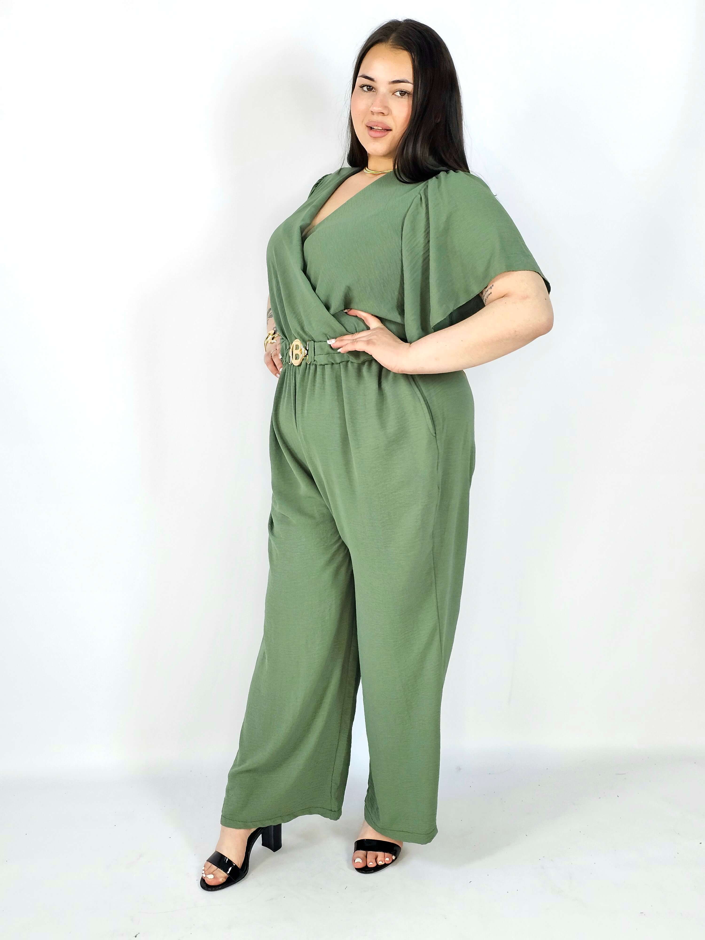 Kombinezon plus size z kopertowym dekoltem i paskiem – wygoda i styl XXL Stylowa XL