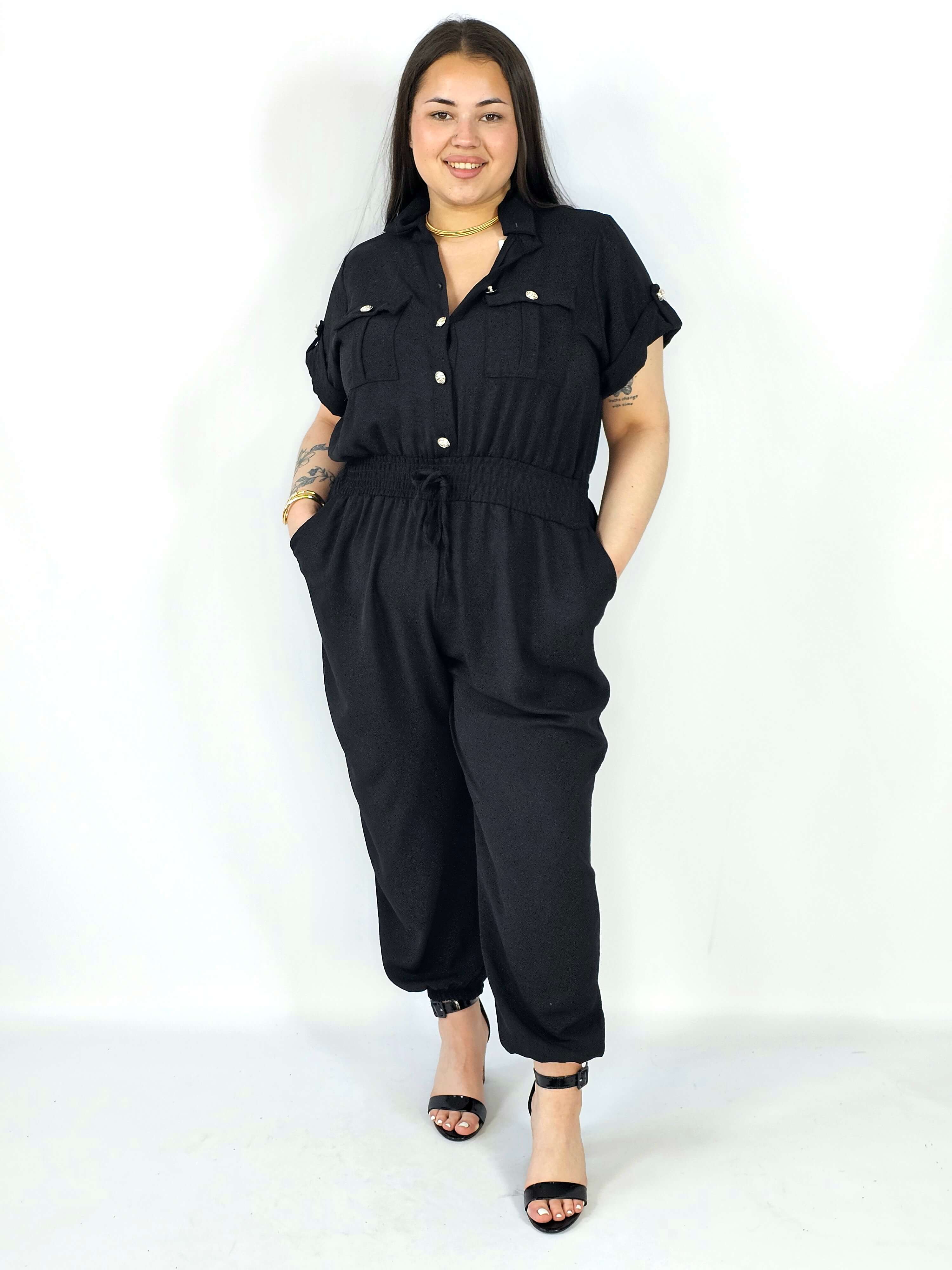 Kombinezon plus size z wiązaniem i kieszeniami – wygoda i styl XXL Stylowa XL