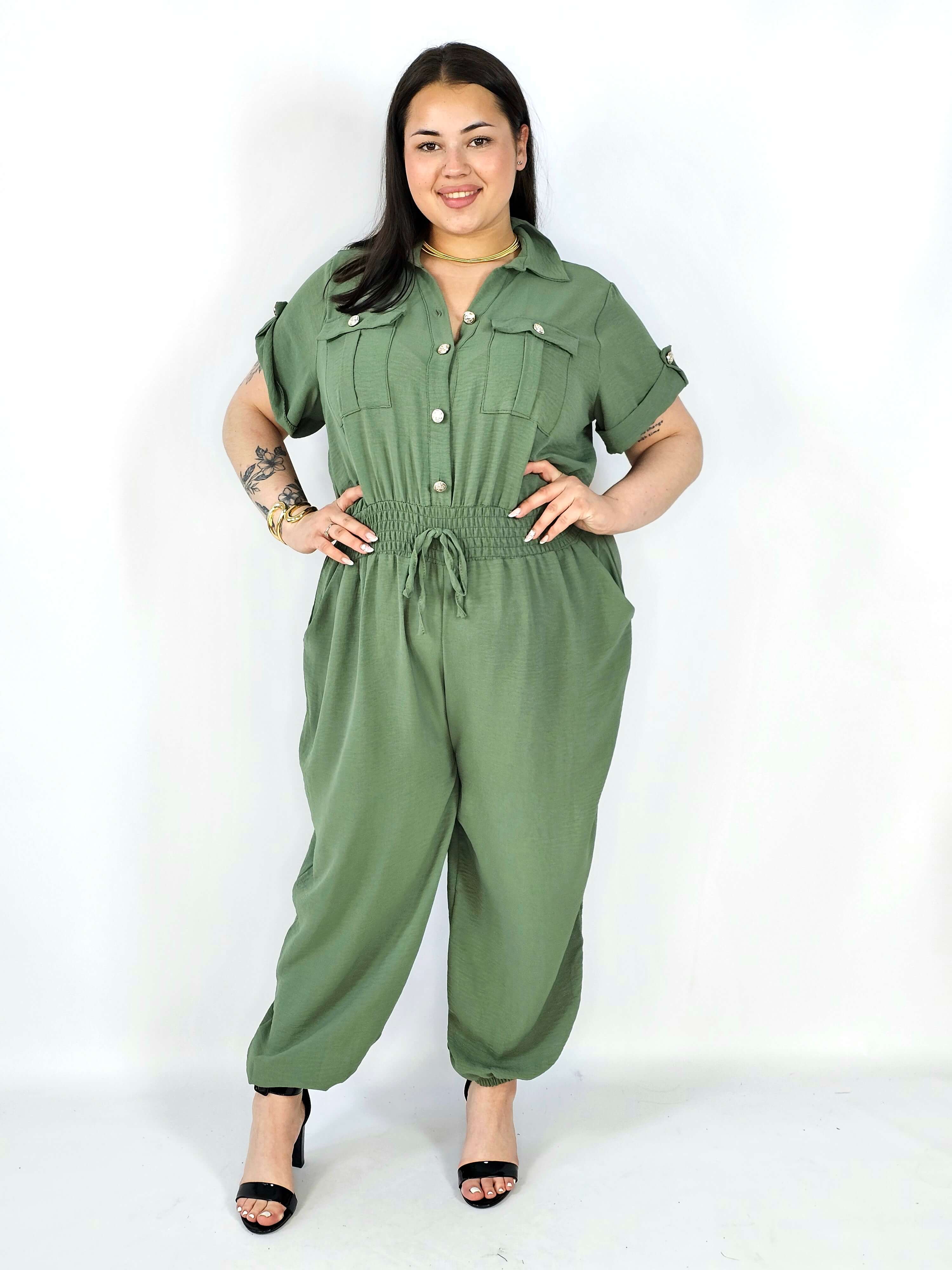 Kombinezon plus size z wiązaniem i kieszeniami – wygoda i styl XXL Stylowa XL