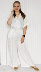 Kombinezon z krótkim rękawem długimi nogawkami - biały Stylowa XL