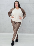 Komplet Dresowy Plus Size StylowaXL – Panterkowy Styl i Wygoda dla Kobiet XXL Stylowa XL