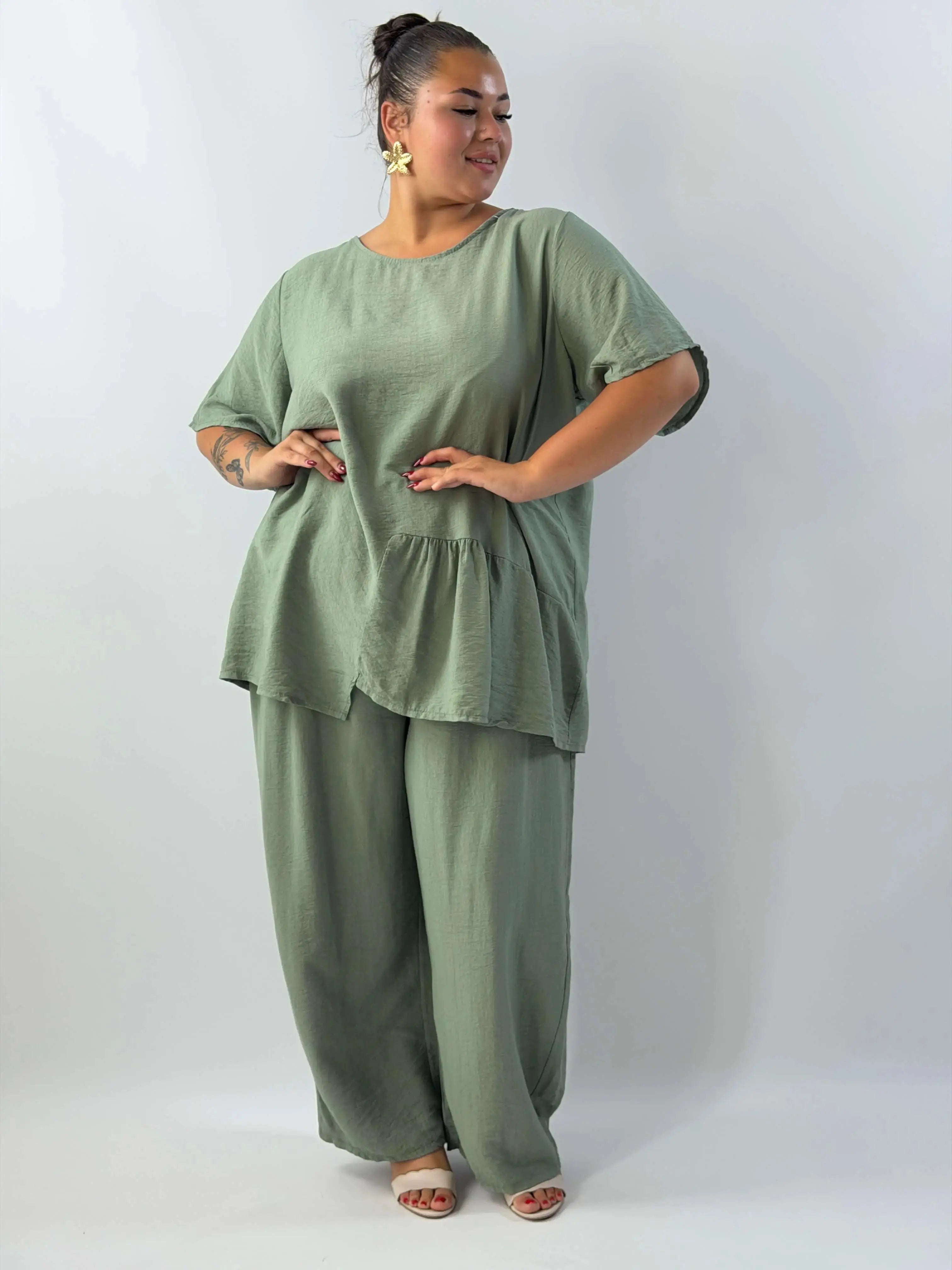 Komplet Plus Size – bluzka i szerokie spodnie z lekkiego materiału Stylowa XL