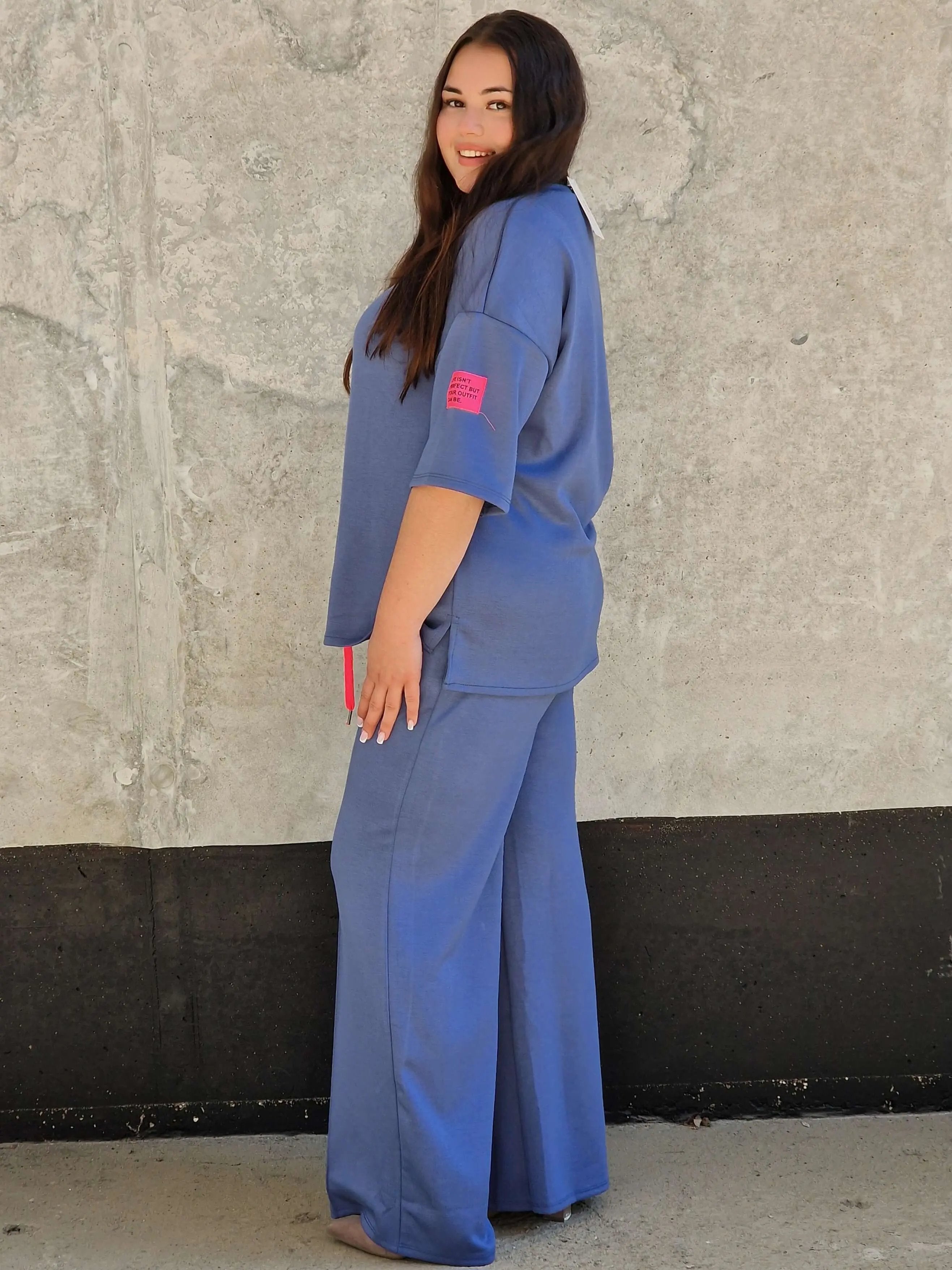 Komplet dresowy z szerokimi nogawkami Stylowa XL